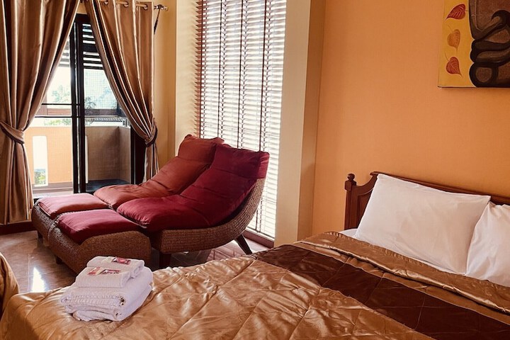 Room 5 of 19