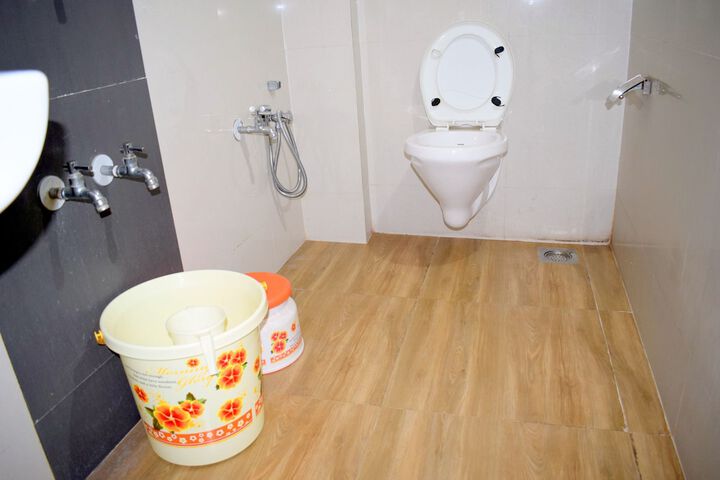 Bath Interior