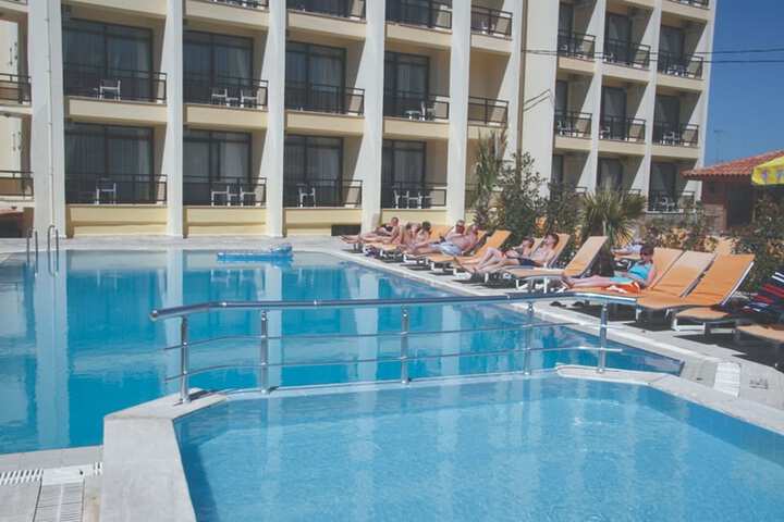 Hotel with Pool