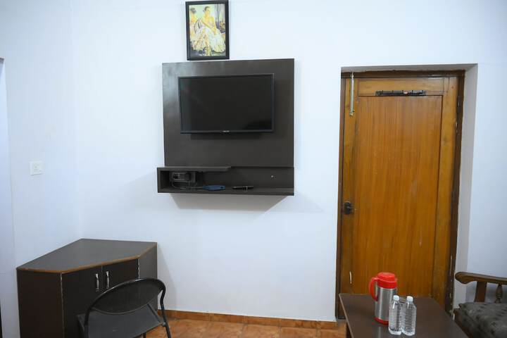 Room 62 of 106