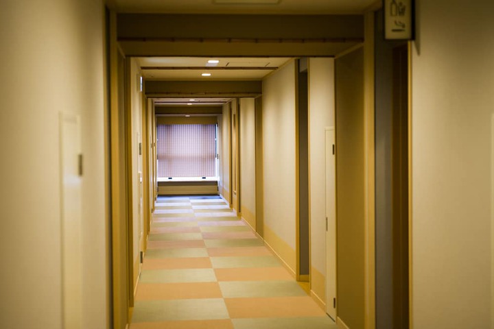Ballroom/Hall 92 of 102