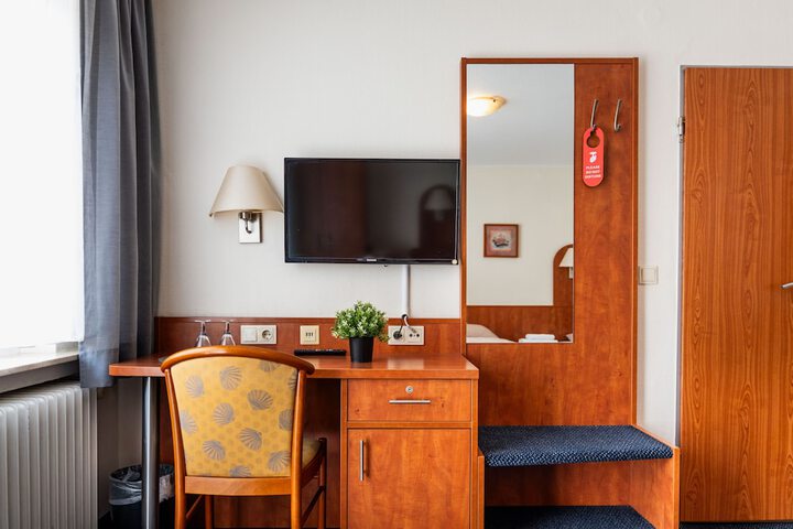 Room 45 of 112