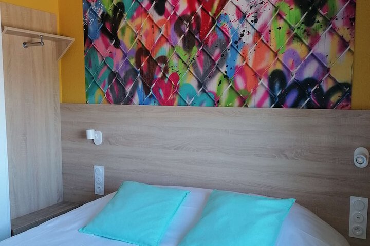Room 4 of 22