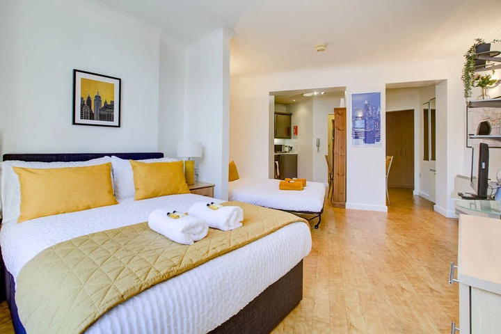 Room 3 of 12