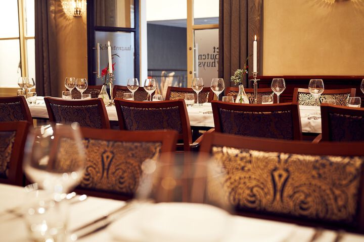 Dining 77 of 125
