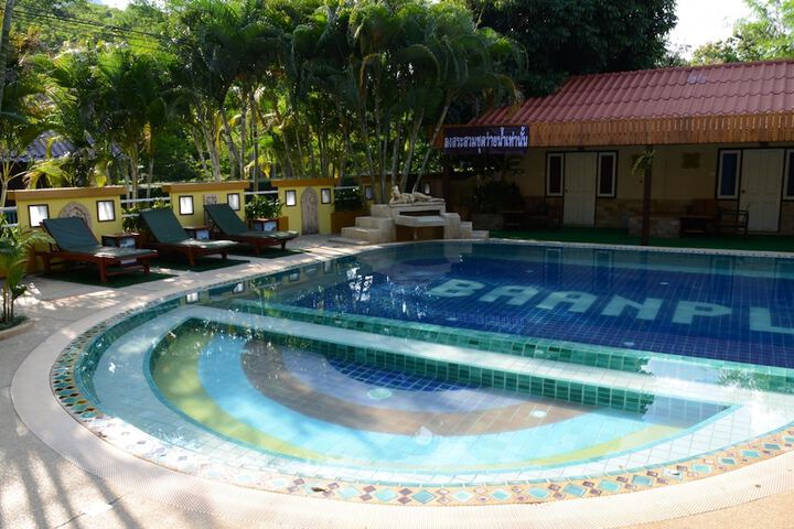 Hotel with Pool
