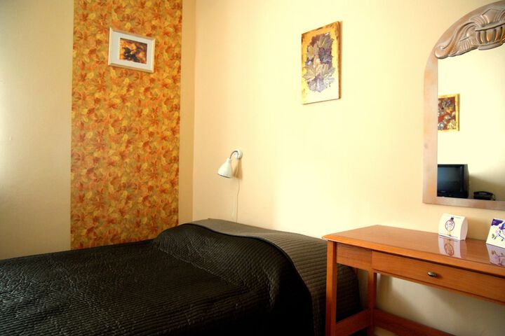 Room 18 of 62