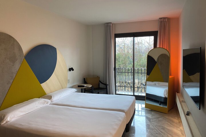 Room 58 of 265