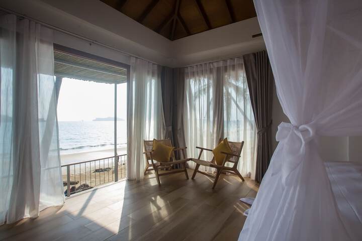 Room 14 of 40