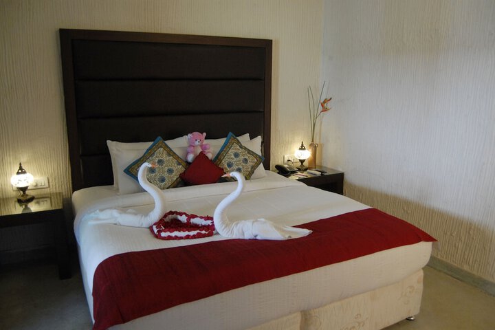 Room 6 of 45