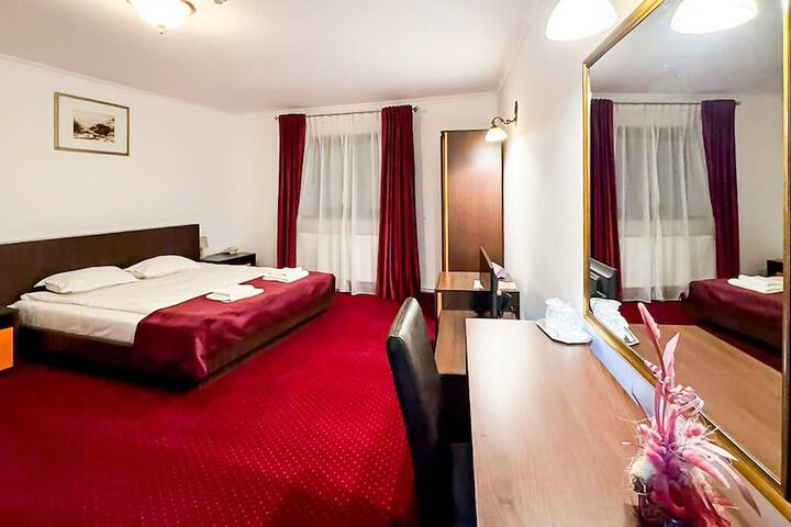 Room 50 of 191