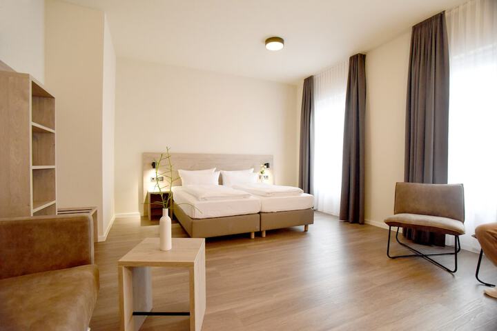 Room 10 of 22