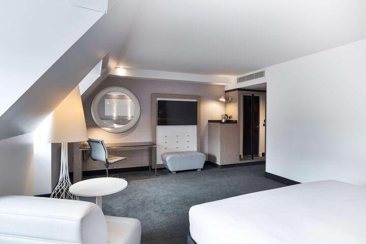 Room 48 of 134