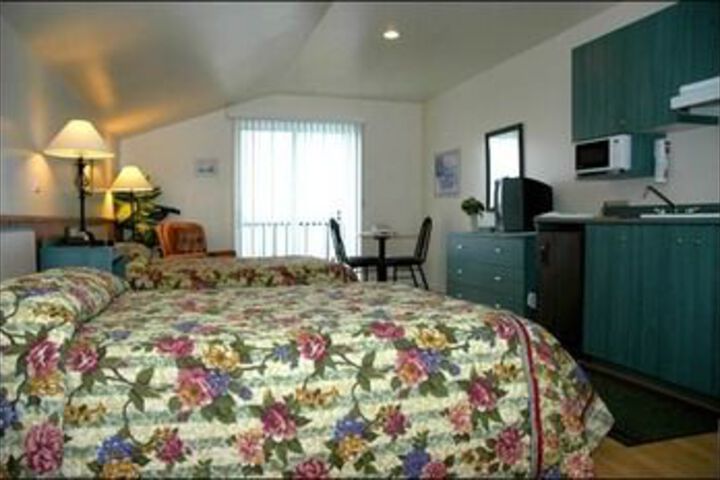 Room 8 of 17