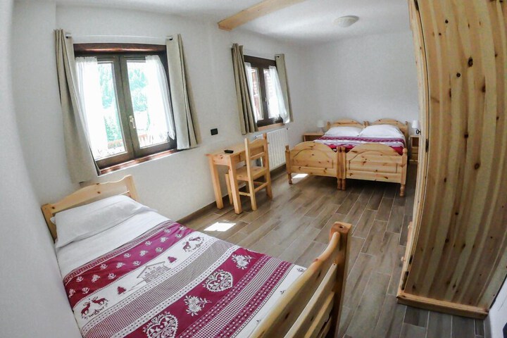 Room 14 of 61