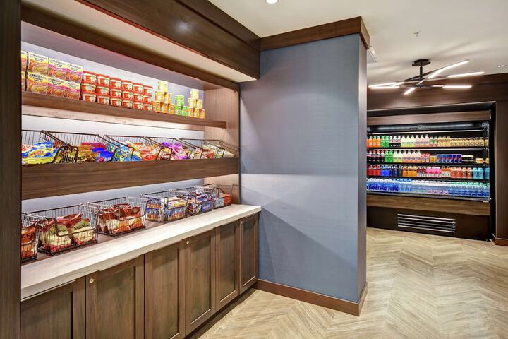 Snack bar