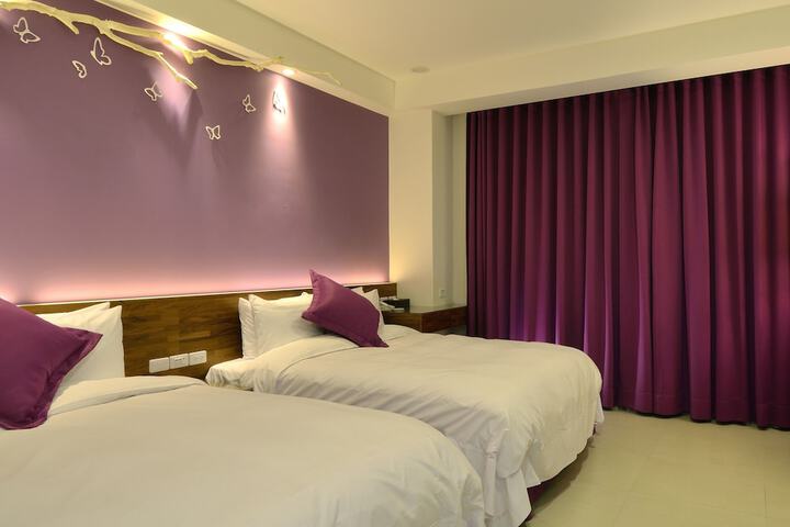 Room 10 of 39