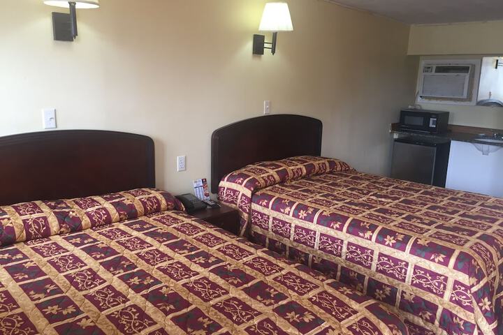 Standard Double Room 2 Queen Beds (26 of 27)
