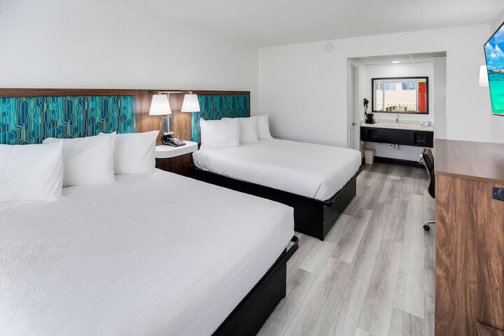 Standard Double Room 2 Queen Beds Pet Room Only Newly Remodeled