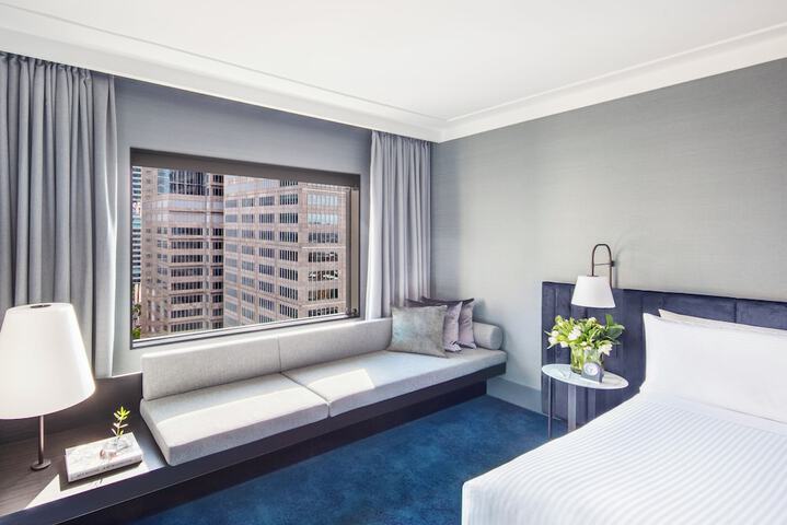 Room 52 of 99