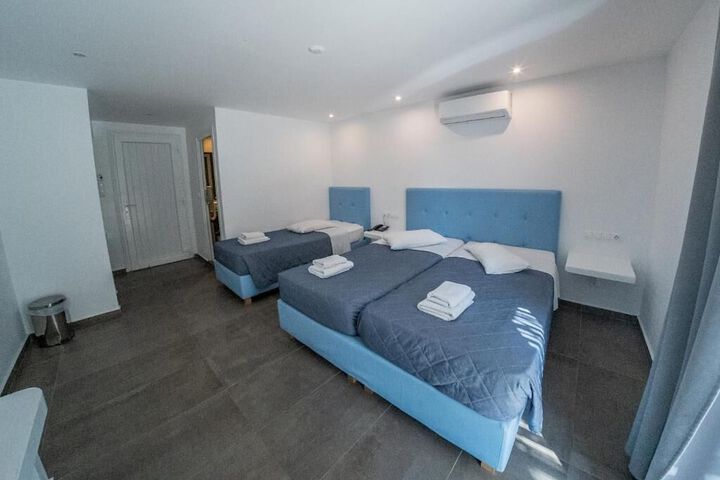 Room 53 of 92