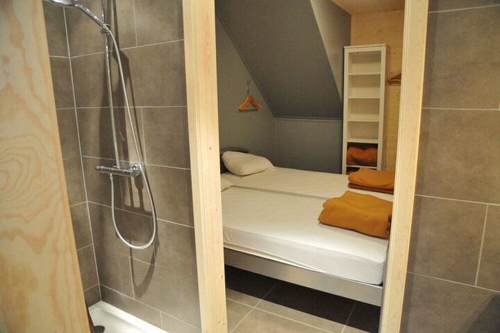 Room 3 of 19