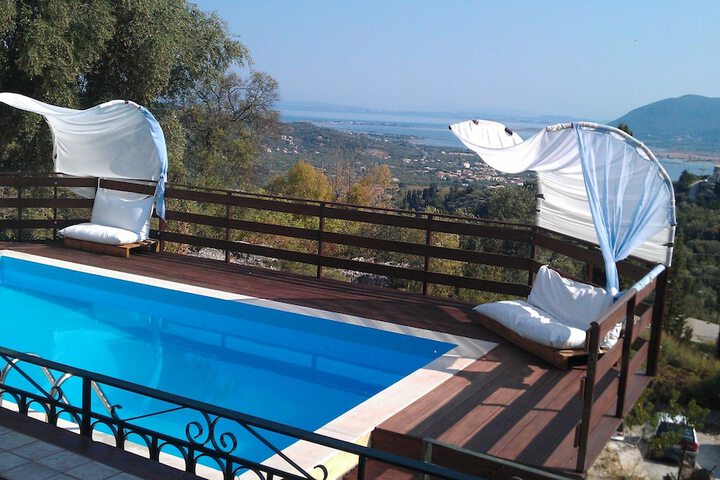 Hotel with Pool