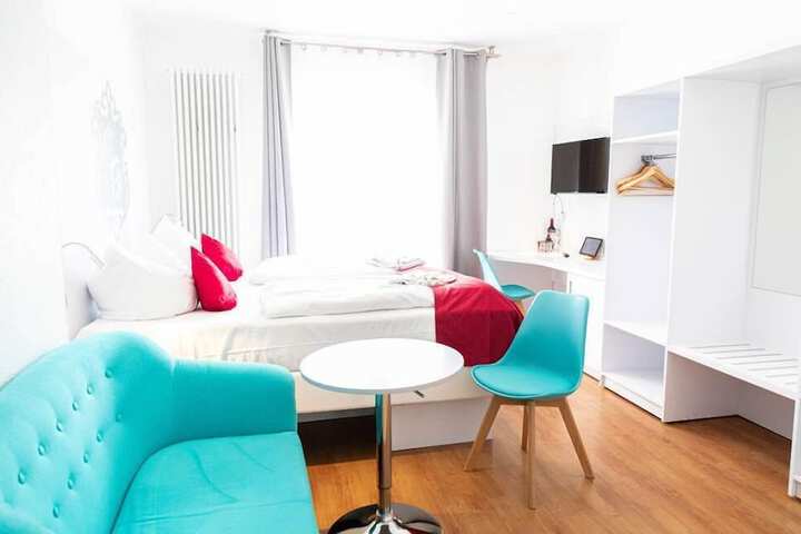 Room 3 of 30