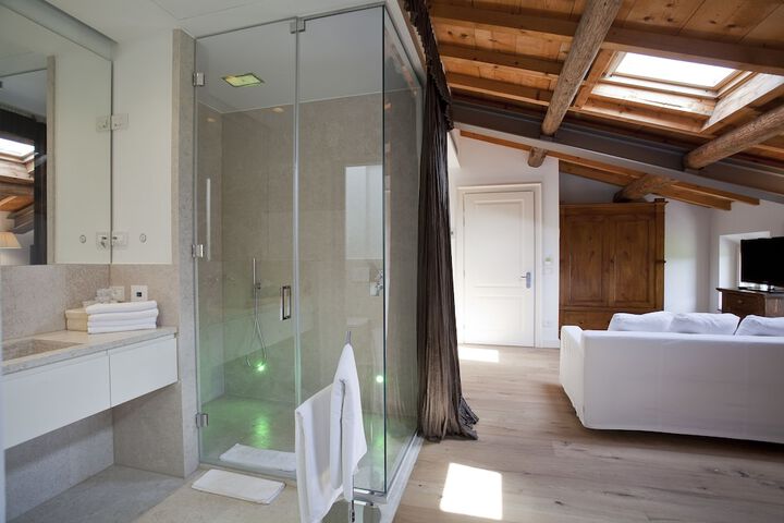 Bath Photo