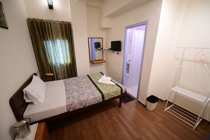 Room 40 of 189