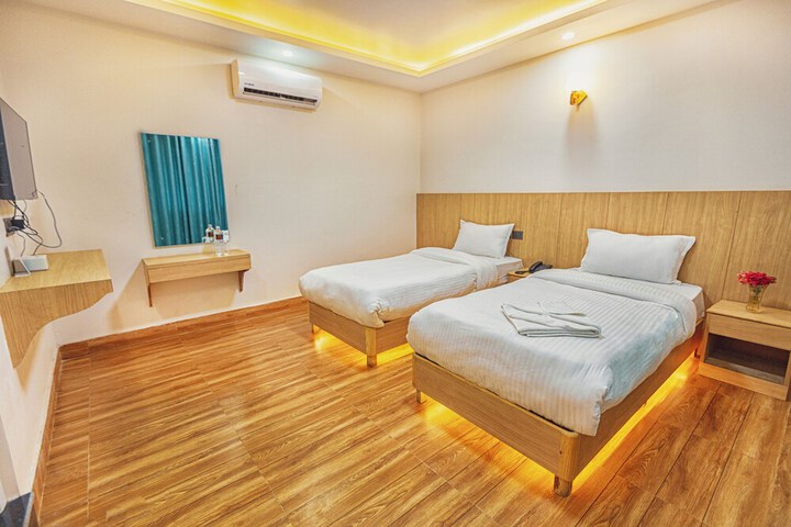 Room 10 of 23