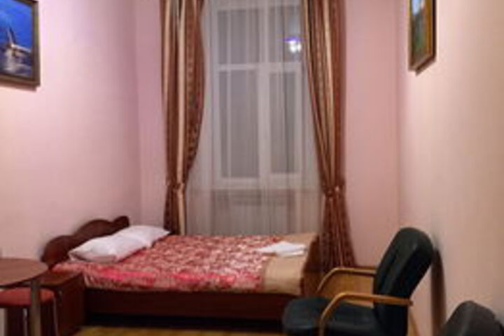 Room 14 of 25