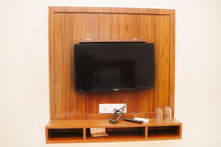 Room 14 of 24