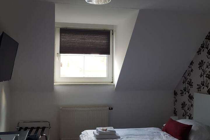 Room 20 of 48