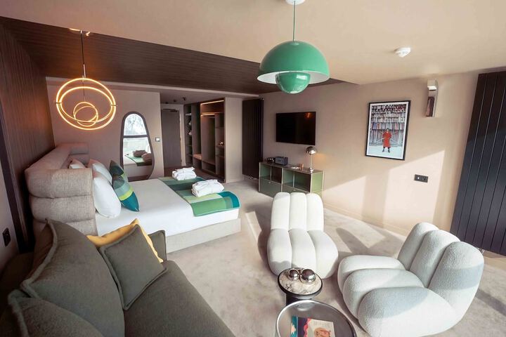 Room 31 of 40