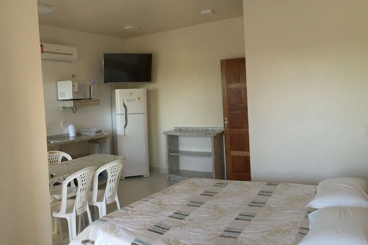 Room 4 of 72