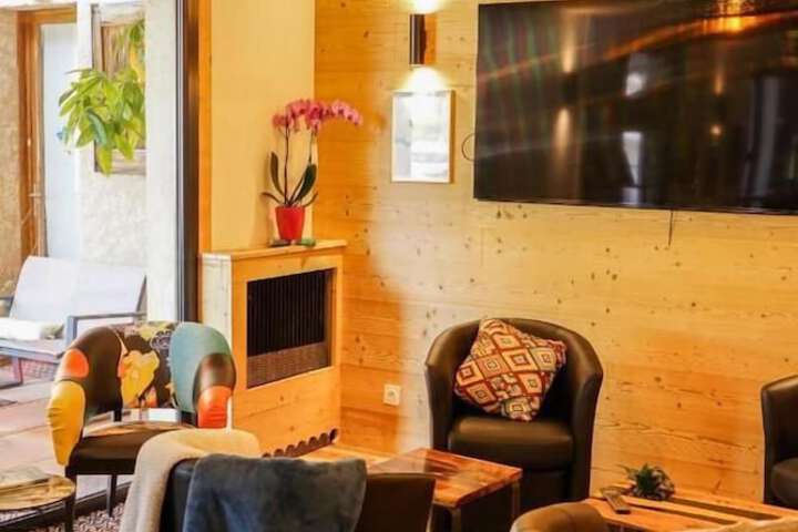 Lobby sitting area