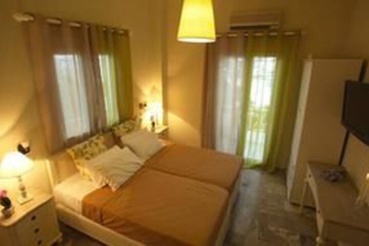 Room 14 of 30