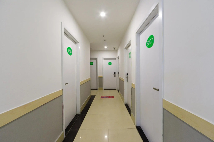 Room 3 of 5