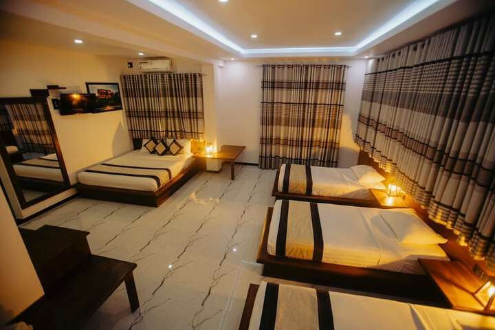 Room 7 of 44