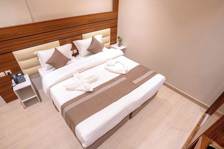 Room 14 of 61
