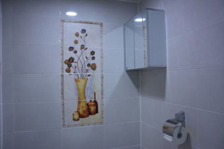 Room 3 of 32