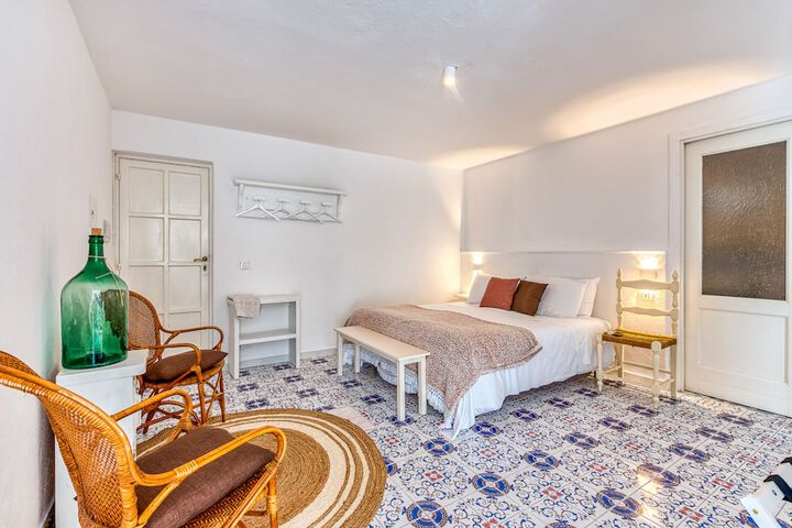 Room 47 of 246