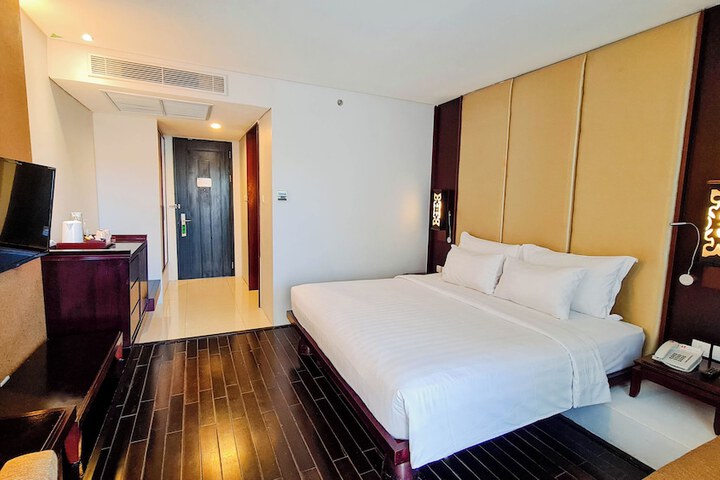 Room 10 of 58