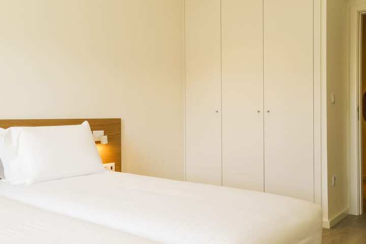 Room 19 of 93