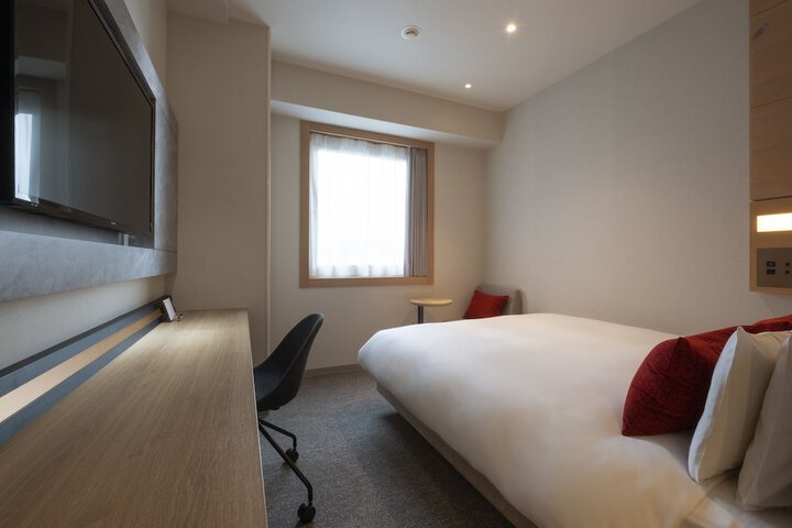Room 25 of 180