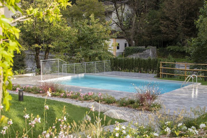 Pool 22 of 104