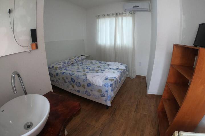 Room 13 of 41