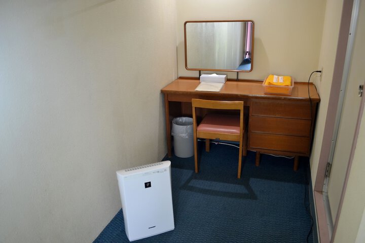 Room 14 of 35