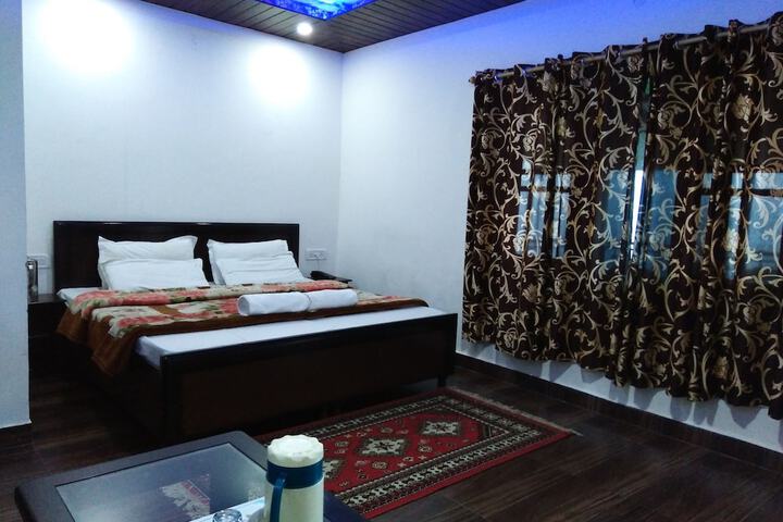 Room 5 of 29